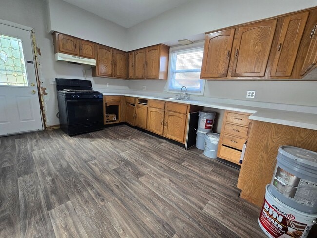 Building Photo - 2 Bedroom Home in Bloomington