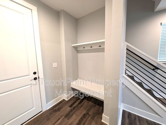 Building Photo - 2632 Ensemble Ct