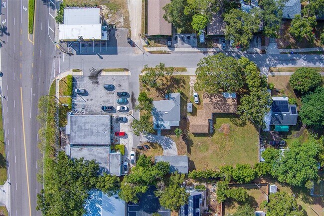 Building Photo - 810 2nd Ave NW