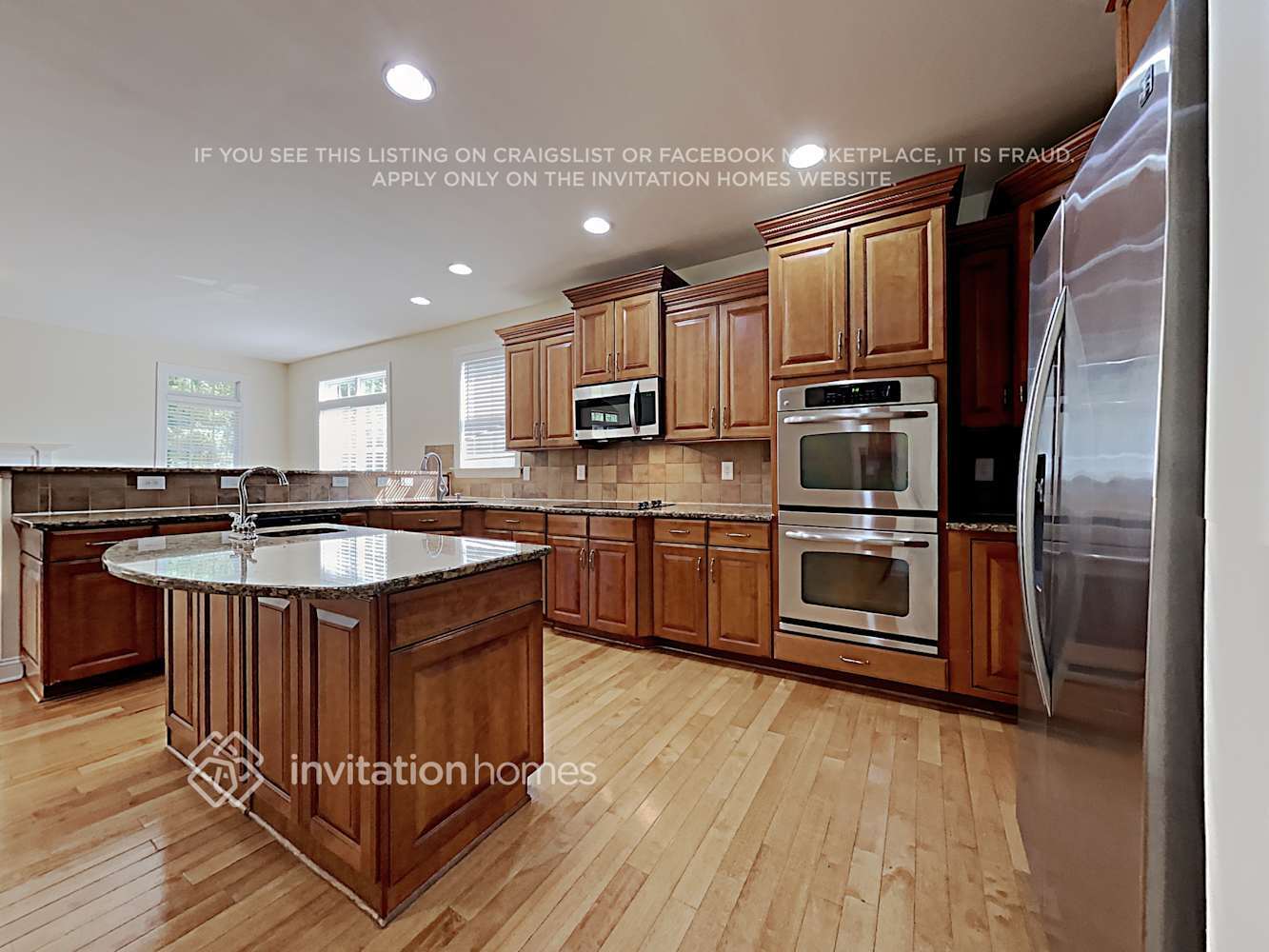 Building Photo - 2104 Madeira Cir