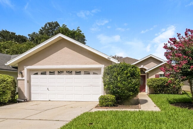 Building Photo - 573 Redberry Ln