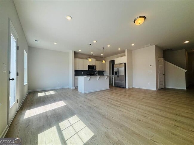 Building Photo - 206 Bastian Dr