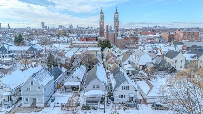 Building Photo - 62 Sweet Ave