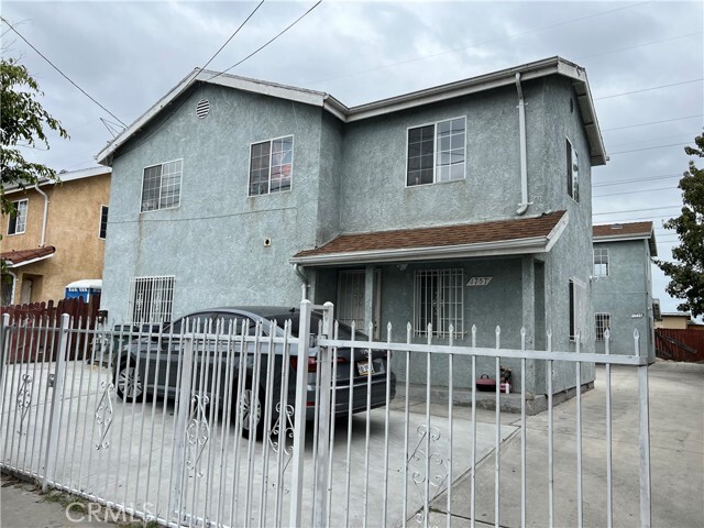 Building Photo - 1759 E 92nd St