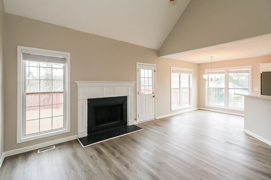 Building Photo - 11945 Harbour Town Pkwy