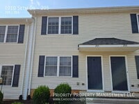 Building Photo - 1010 Seth Dr
