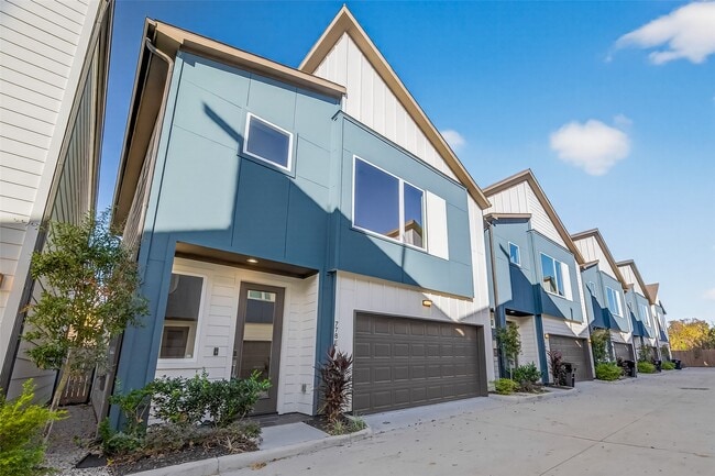 Building Photo - 778 Paul Quinn St