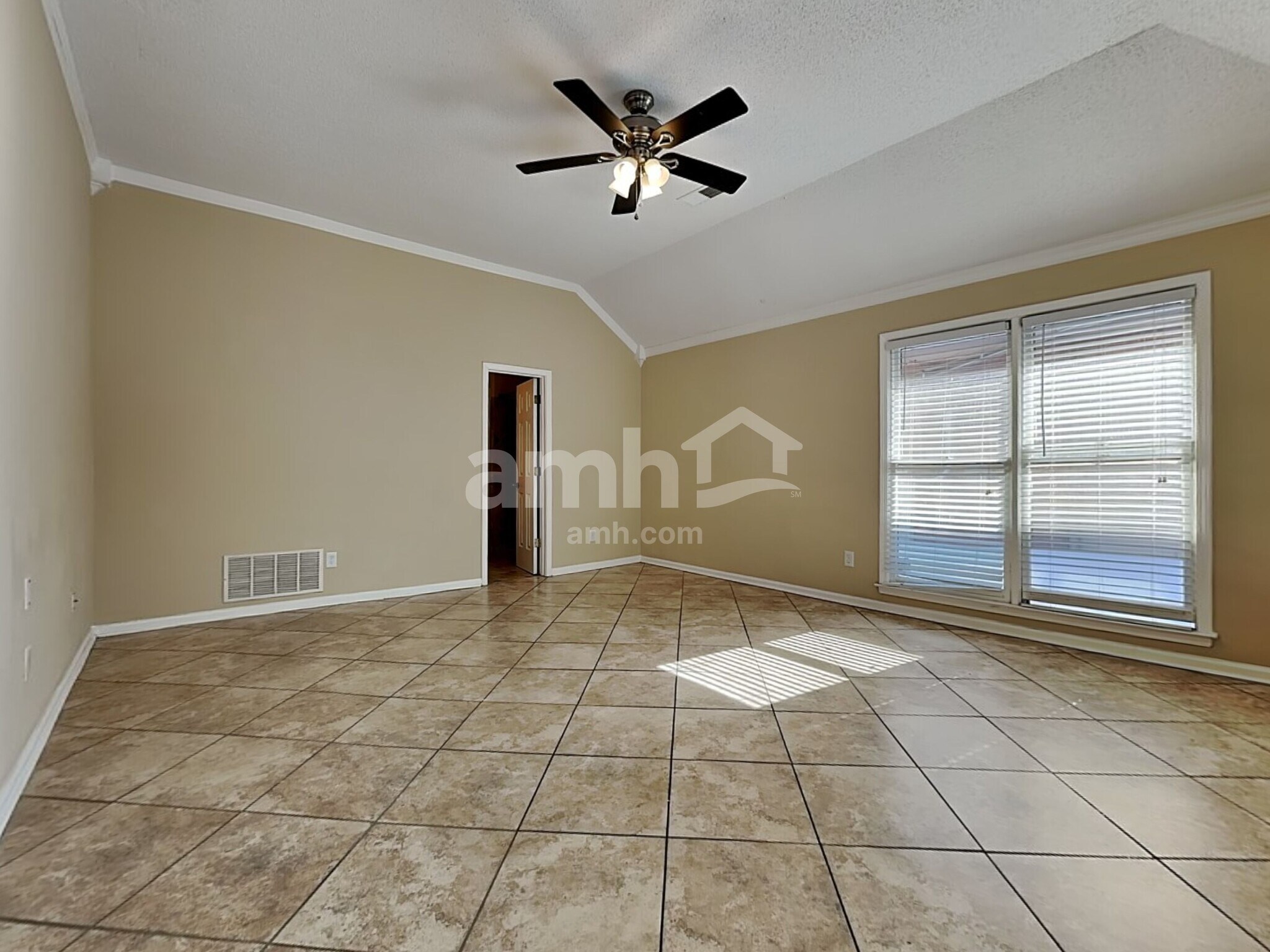 Building Photo - 5181 Marlboro Ct