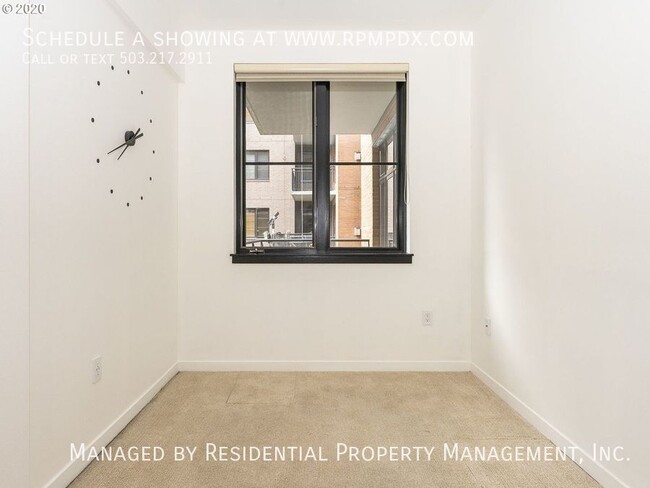 Building Photo - 1030 NW Johnson St