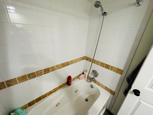 Building Photo - 12274 1st St W