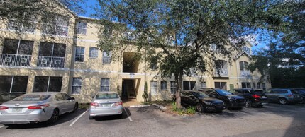 Building Photo - 5035 Sunridge Palms Dr
