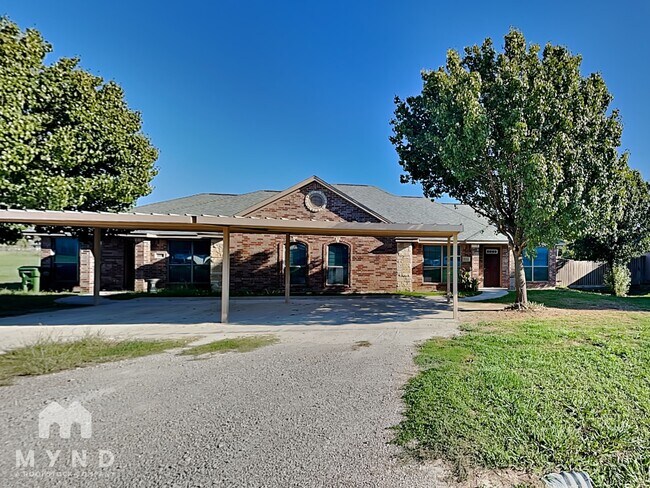Building Photo - 111 Jolin Ln