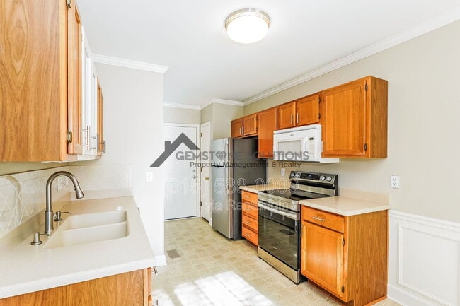 Building Photo - 306 Crooked Oak Ct