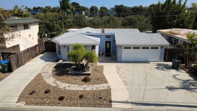 Building Photo - 5360 El Arbol Dr