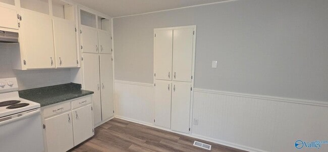 Building Photo - 3526 Cindy St NW