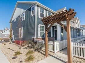Building Photo - North Salt Lake 3 bed, 2.5 bath, Garage