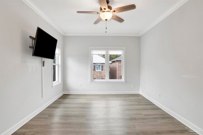Building Photo - 3347 Chantarene Dr