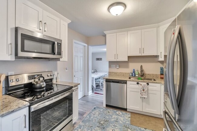 Building Photo - 3202 E Jean St