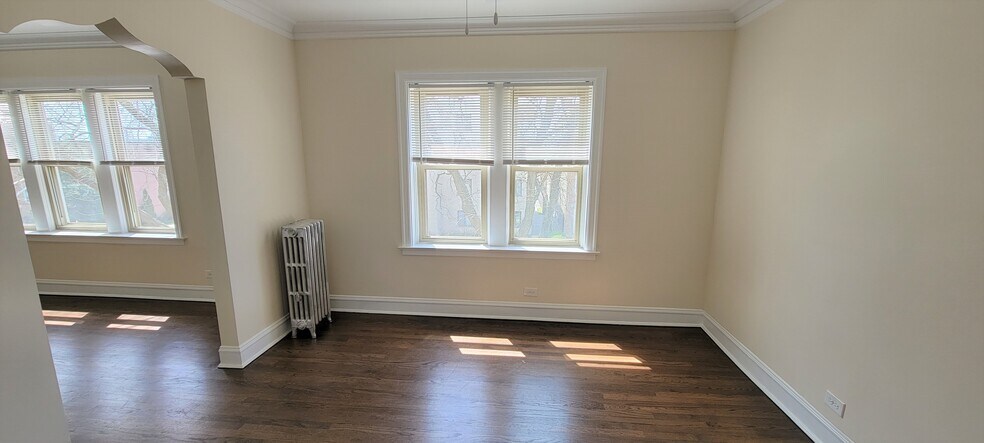 Building Photo - 5234 N Rockwell St