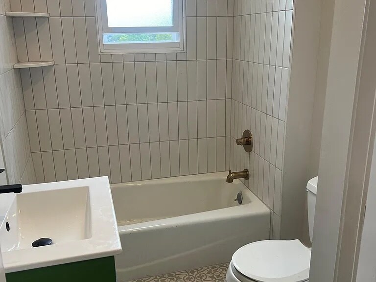 Bathroom - 84 Mount Prospect Ave