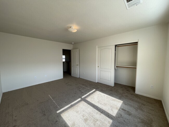 Building Photo - 3200 Ocate Meadows Ct NE