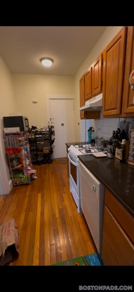 Building Photo - 56 Queensberry St