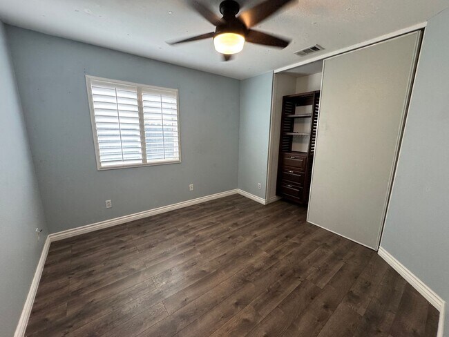 Building Photo - Calling All Military Families!!!Beautiful ...