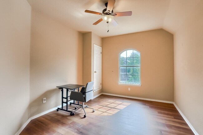 Building Photo - 301 Gulfstream Dr