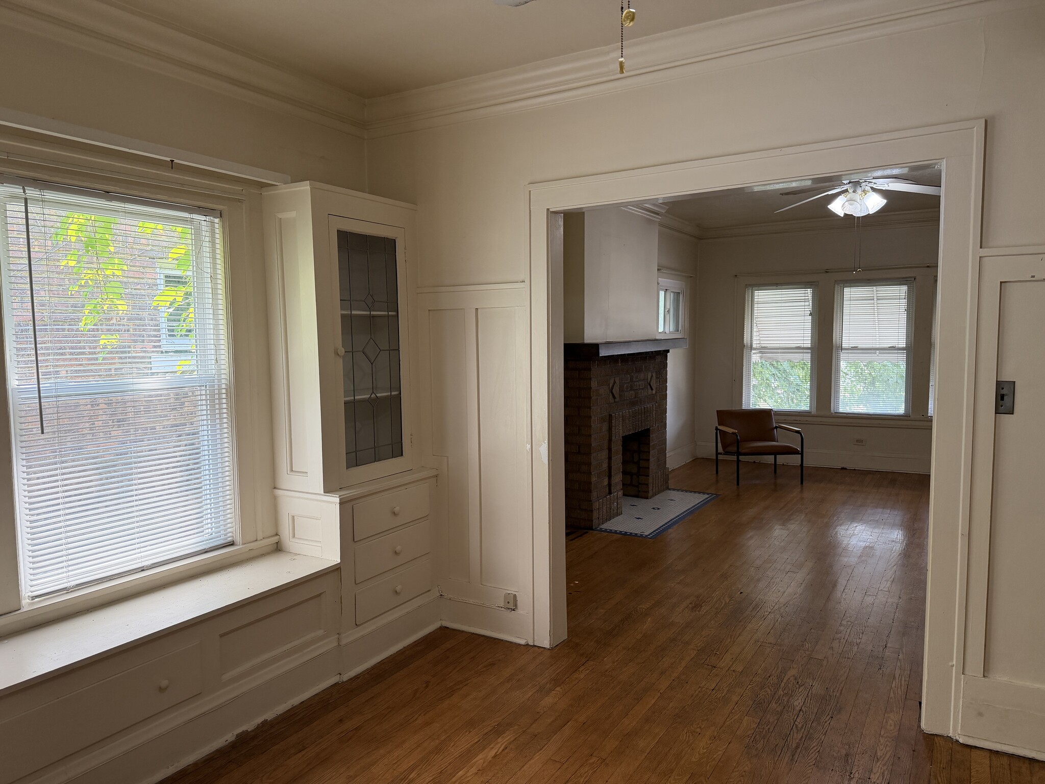 Building Photo - 1357 Phelps Ave