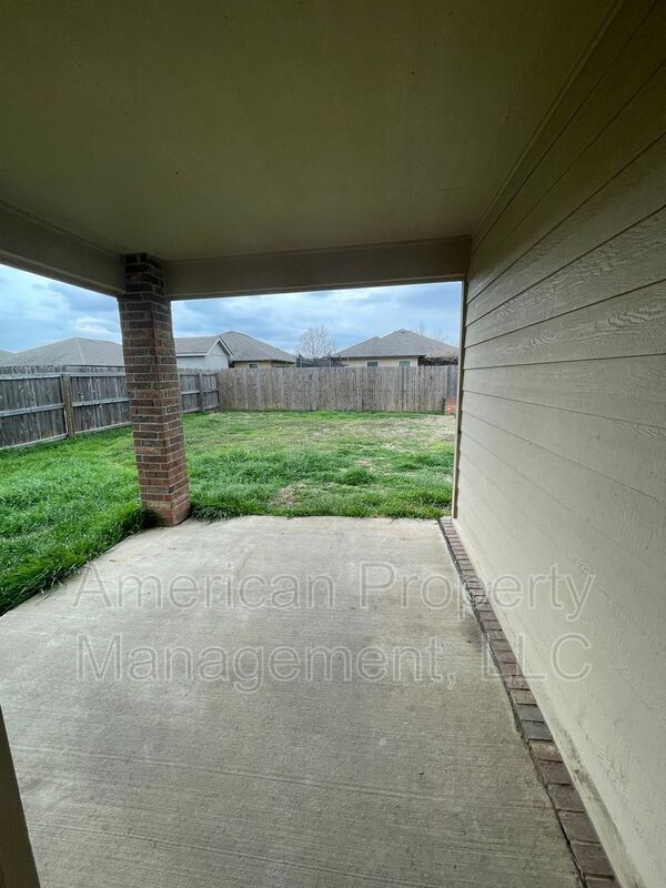 Building Photo - 13022 E 133rd Pl N