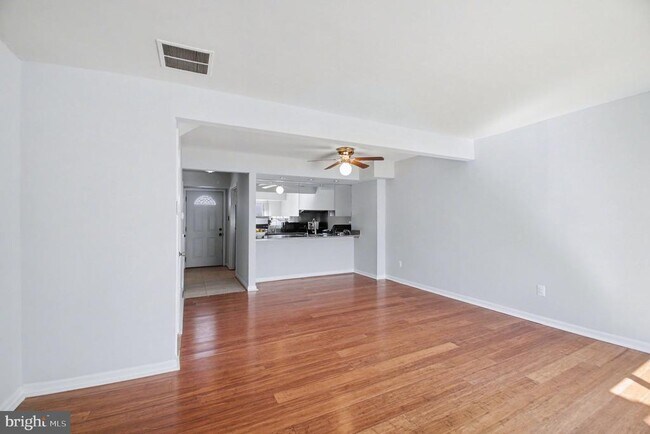 Building Photo - 14431 St Germain Dr