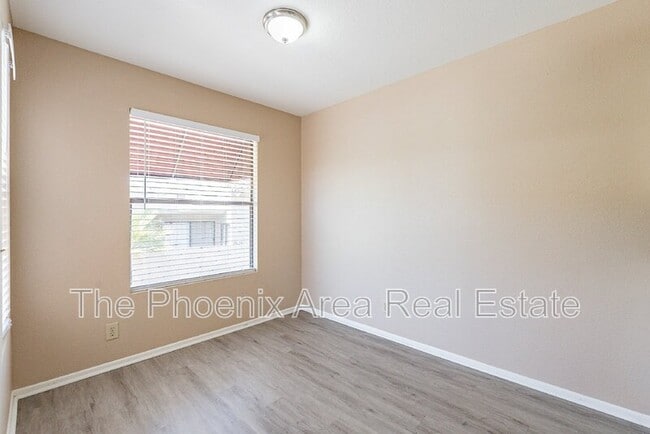 Building Photo - 16657 E Gunsight Dr