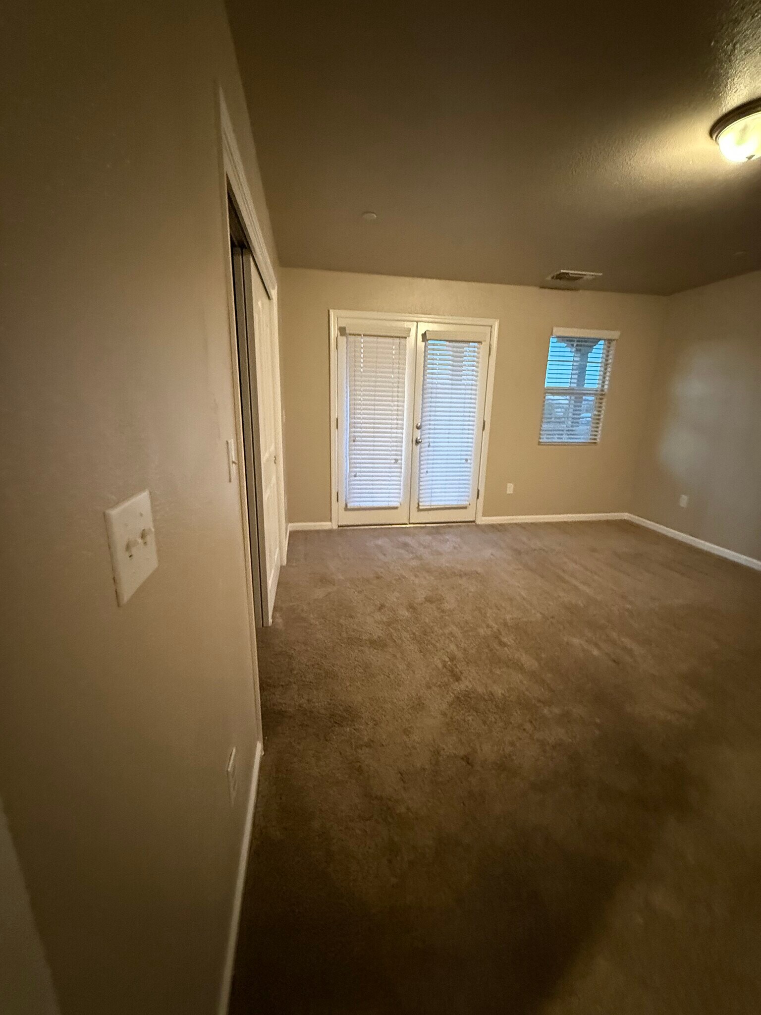 Master - 4358 Strathmore Pl