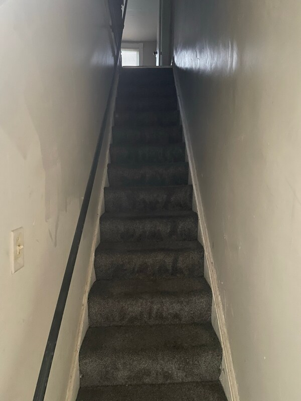 Building Photo - 1607 Abbotston St