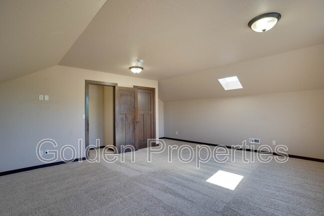 Building Photo - 2636 W Renoir Dr