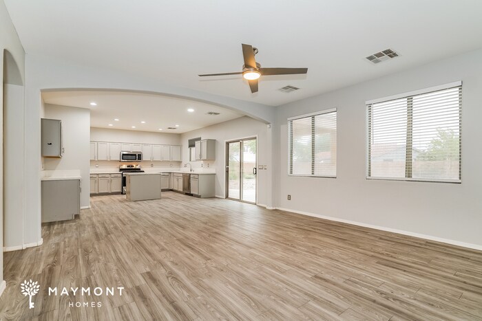 Building Photo - 44265 Roth Rd