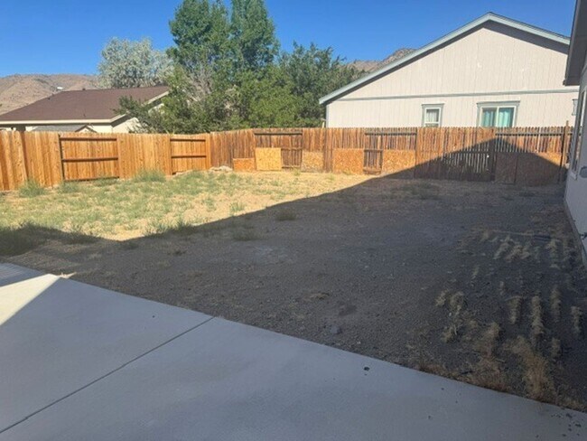 Building Photo - 4 Bedroom 3 Bath Two Story Home, New Flooring, New Interior Paint