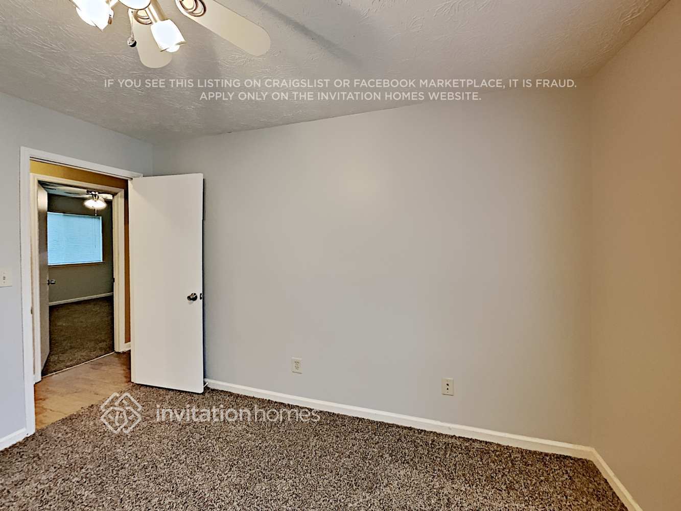 Building Photo - 2463 Mistletoe Ln SW
