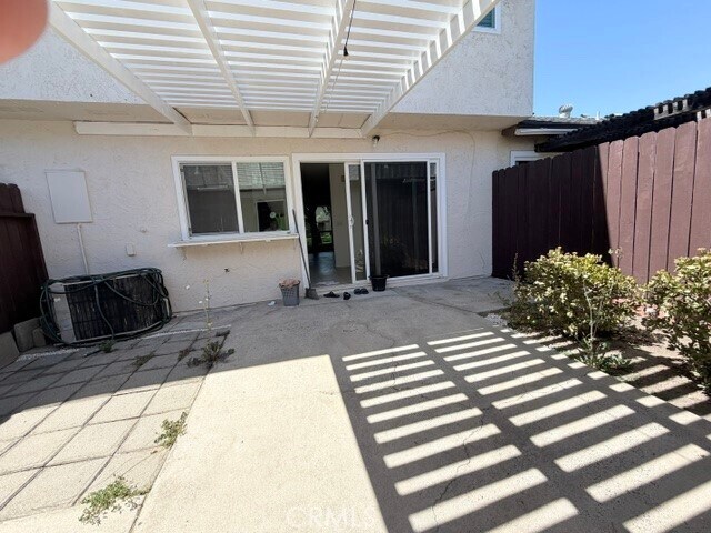 Building Photo - 775 Hampshire Ln