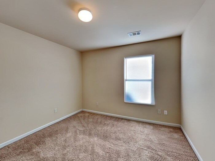 Building Photo - 1007 Eldon Ln