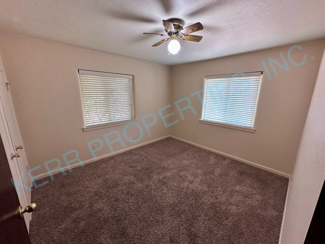 Building Photo - 32803 SE Carpenter Ln