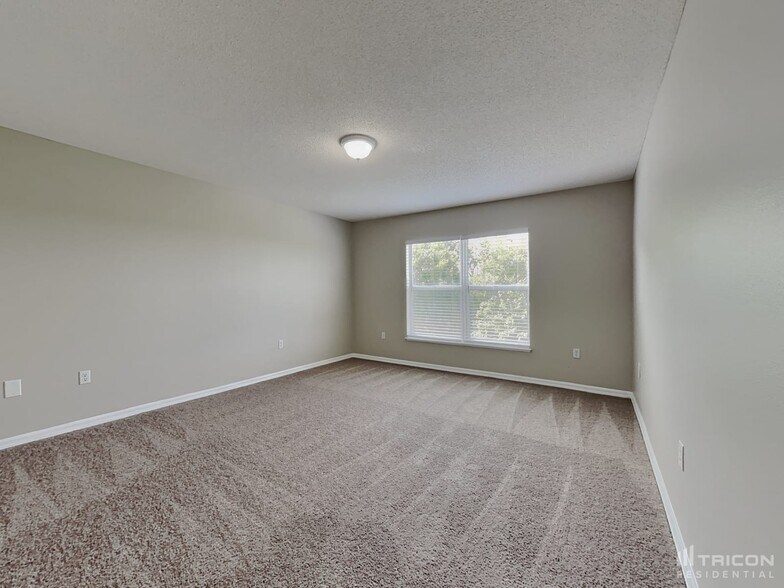 Building Photo - 1083 Ronlin St