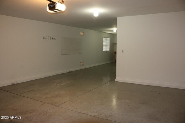 Building Photo - 11292 N 161st Dr