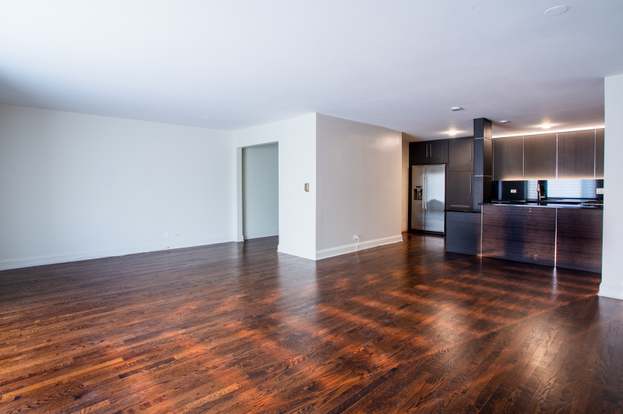 Building Photo - 2400 Archbury Ln