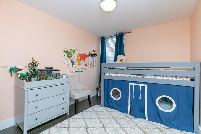 Building Photo - 20291 NE 30th Ave