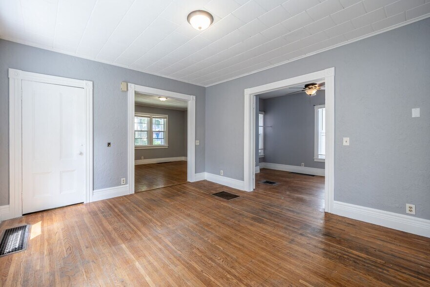 Building Photo - 78 Boardman St