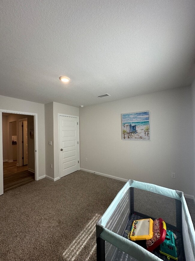 Building Photo - 8670 Pathstone Blvd