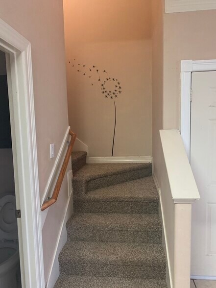 Building Photo - 10330 Panther Point Dr