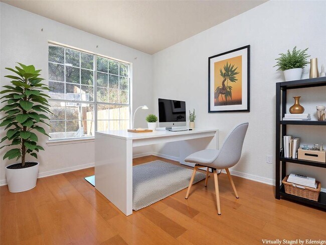 Building Photo - 7730 Lakewood Dr