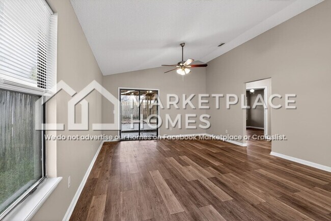 Building Photo - 1280 Independence Dr